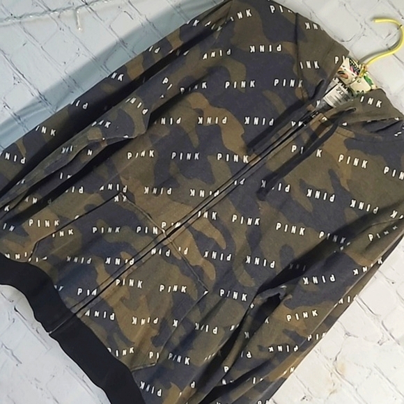 2018 Victoria's Secret PINK All Over Logo Spellout Army Camo Full Zip Hoodie L - Picture 10 of 17